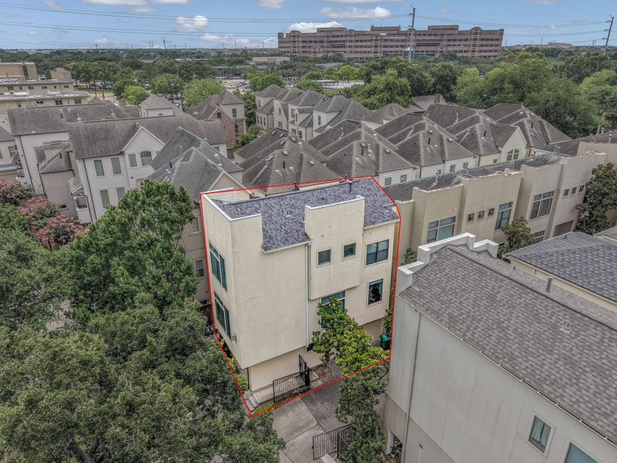 Property photo for 1914 Woodbury Street, Houston, TX