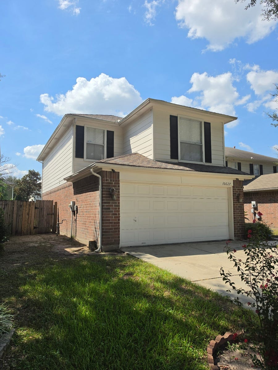 Property photo for 16627 Vista Oak Drive, Houston, TX