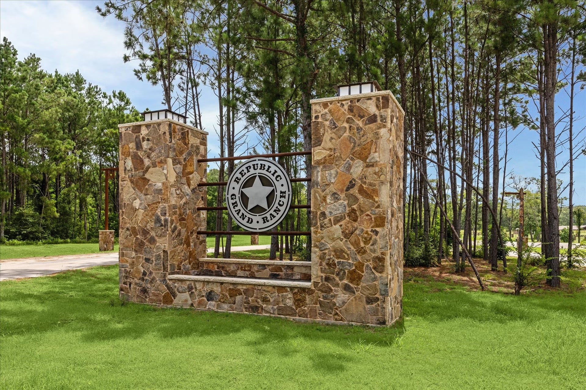 11997 High Branch Way, Willis, TX 77378