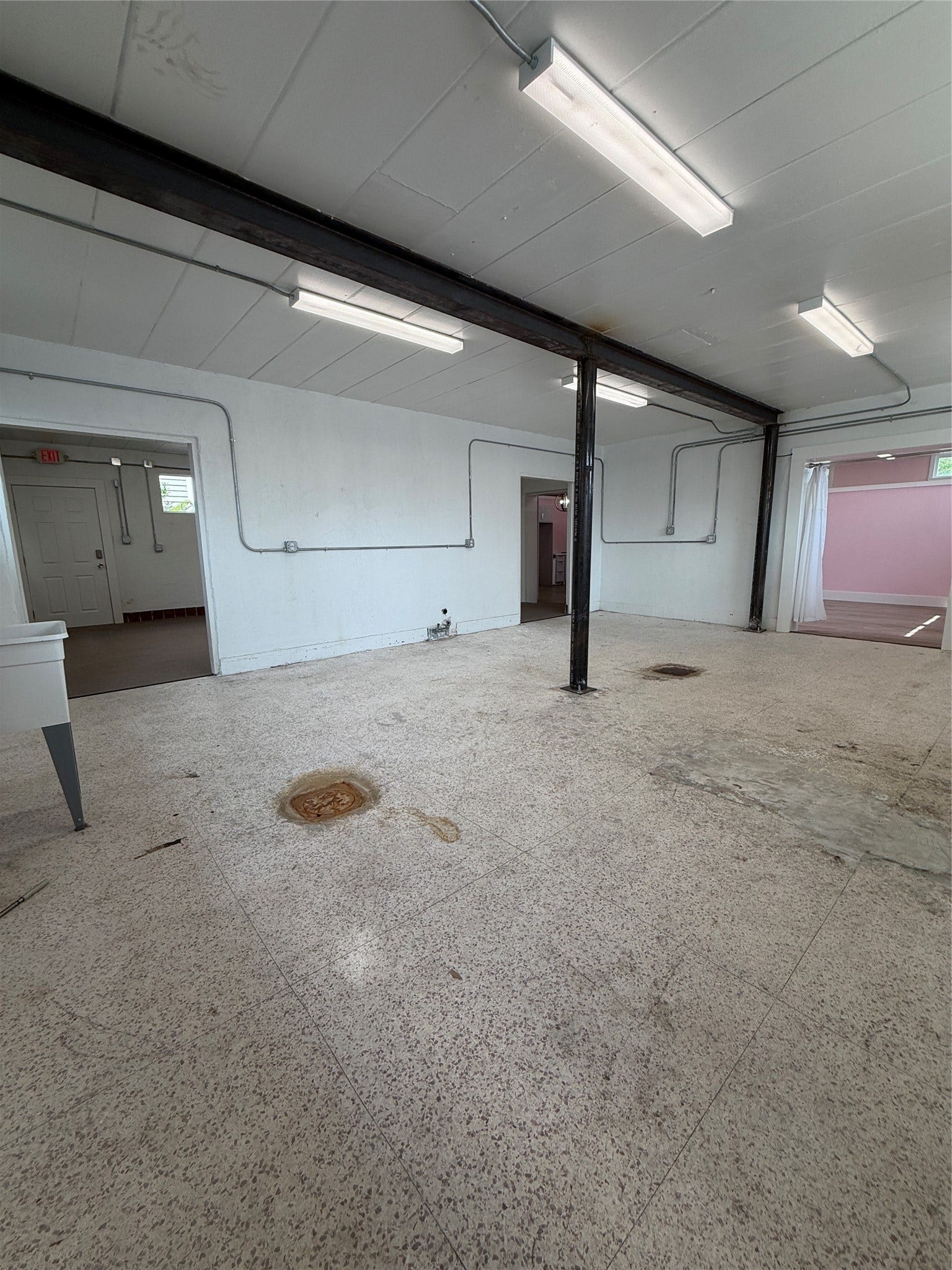 1801 Avenue L, Galveston, TX 77550 1801 Avenue L, Galveston, TX 77550