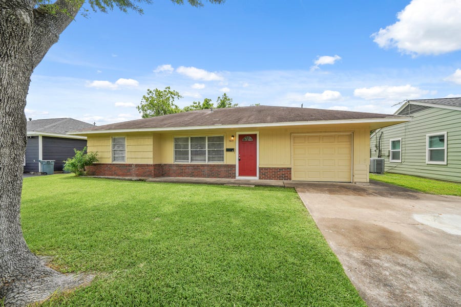 Property photo for 1605 Pugh Drive, Galena Park, TX