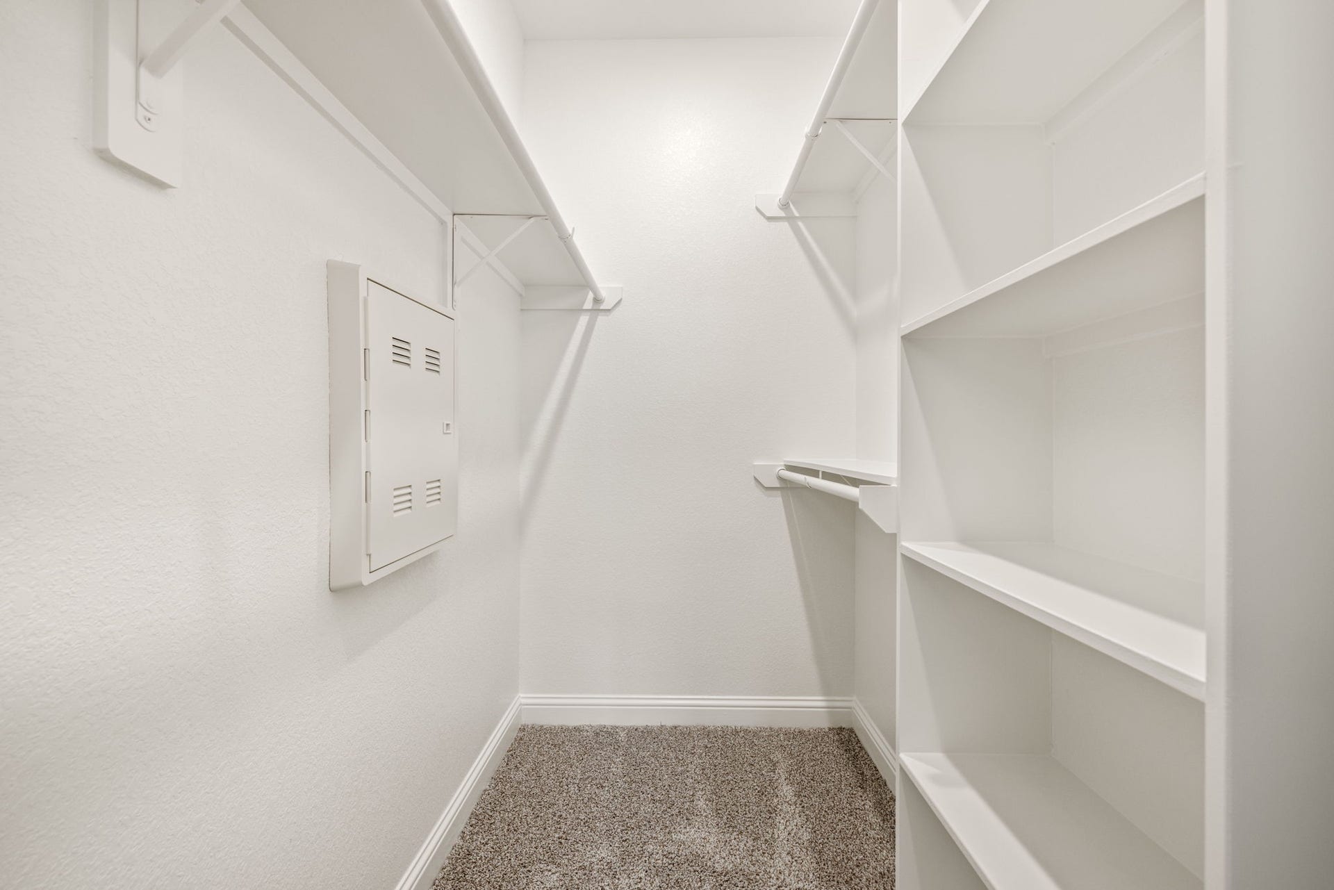 This home is currently under construction, with the opportunity to select your preferred exterior and interior finishes. Please contact our Sales Consultant for full details, available selections, and current availability. Photo shown is a sample of a recently completed home and is for reference only.