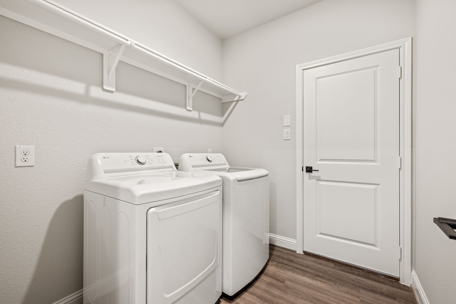 This home is currently under construction, with the opportunity to select your preferred exterior and interior finishes. Please contact our Sales Consultant for full details, available selections, and current availability. Photo shown is a sample of a recently completed home and is for reference only.