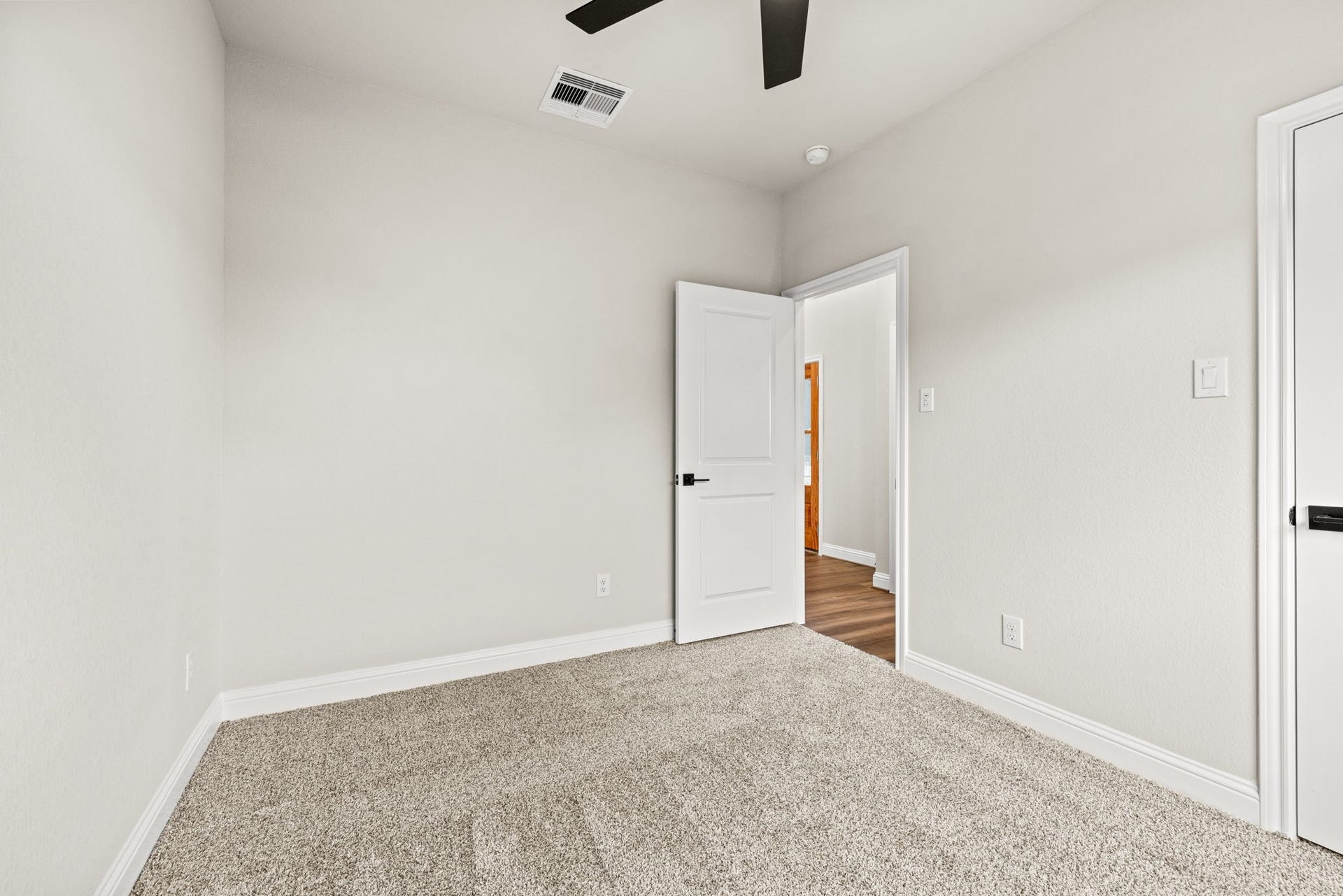 This home is currently under construction, with the opportunity to select your preferred exterior and interior finishes. Please contact our Sales Consultant for full details, available selections, and current availability. Photo shown is a sample of a recently completed home and is for reference only.