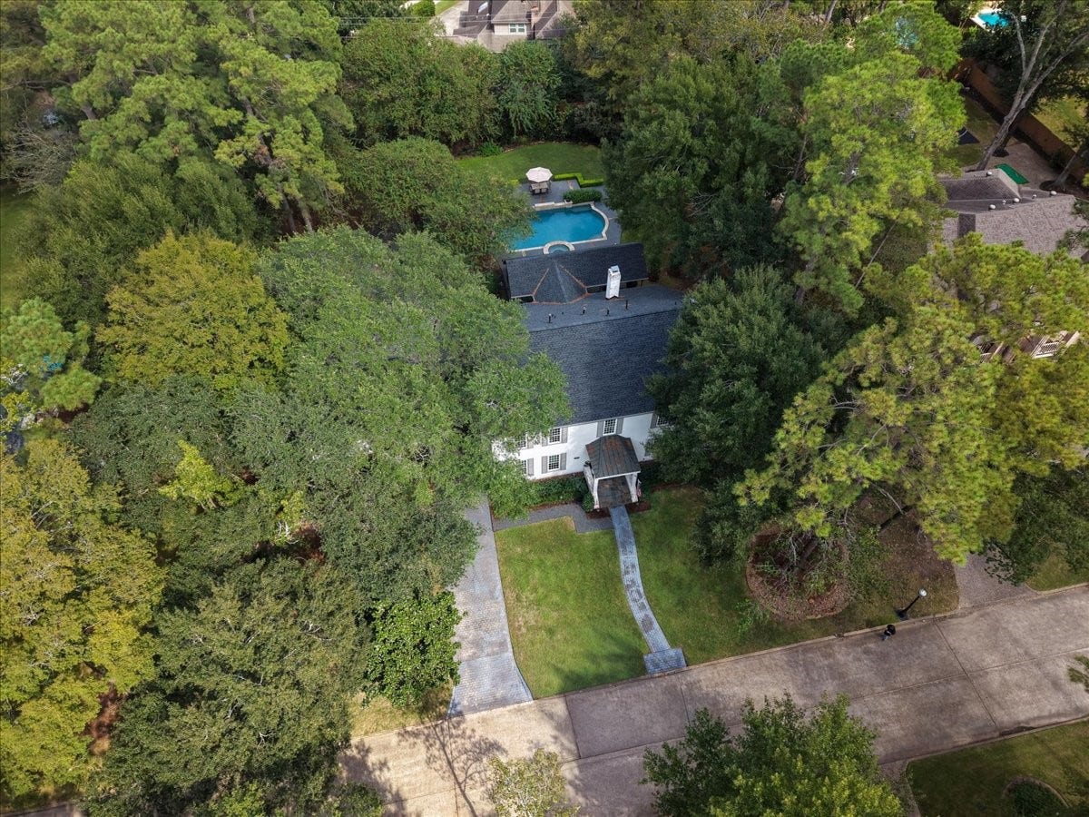 14026 Champions Hamlet Court, Houston, TX 77069 Ready for the next owner, with the big-ticket updates already done! A new Kohler whole-house generator (2024), a new 2024 roof backed by a 25-year no-leak warranty and a 50-year manufacturers warranty, and new AC with ductwork (2026) mean comfort and confidence in a gated Champions Area neighborhood zoned to Cypress-Fairbanks ISD.
