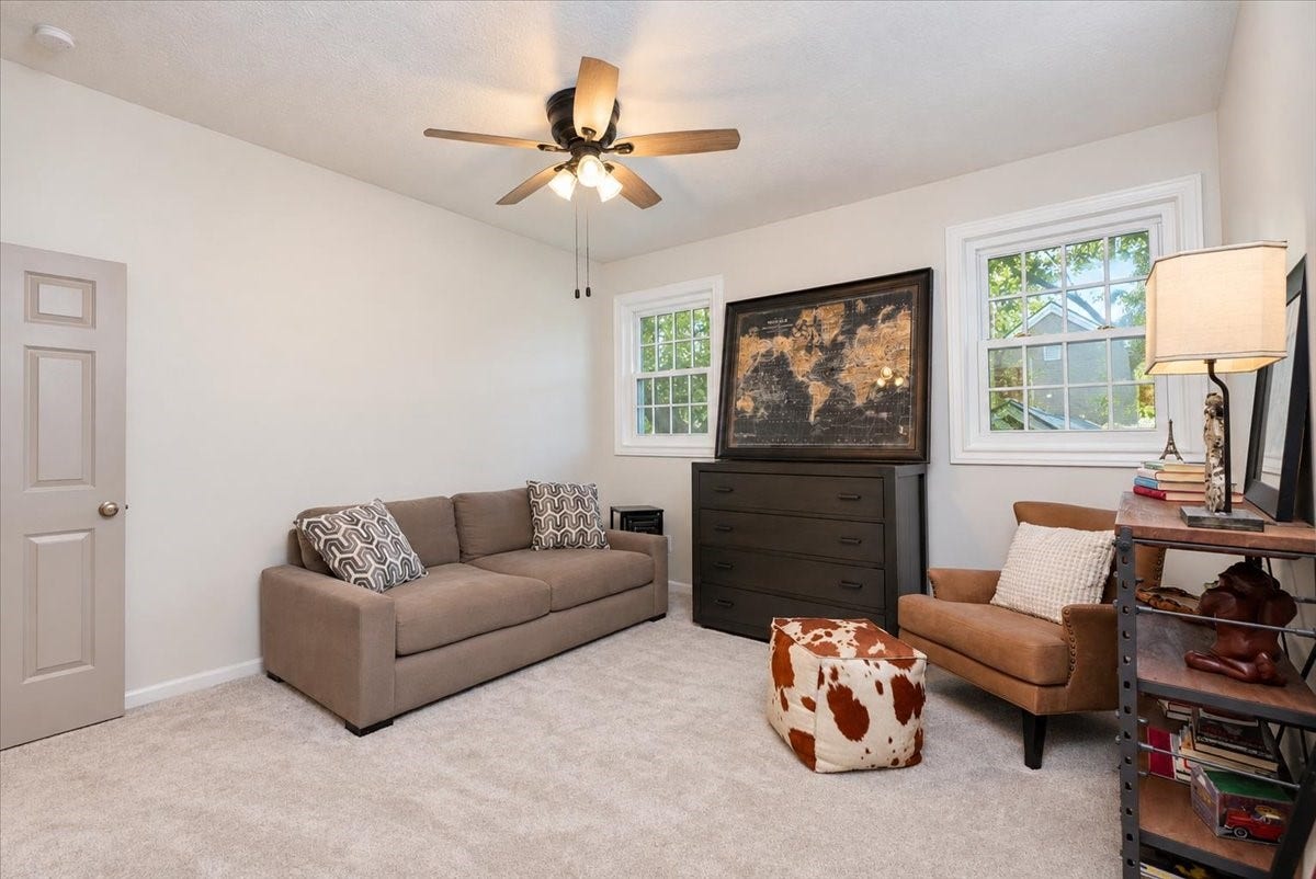 14026 Champions Hamlet Court, Houston, TX 77069 Bright, flexible, and easy to enjoy. Tucked away on the second floor, this bedroom has a walk-in closet and leafy window views.