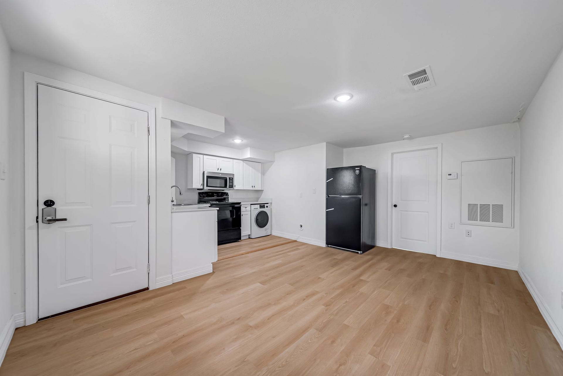 411 Avenue A, #12, La Marque, TX 77568 411 Avenue A, #12, La Marque, TX 77568