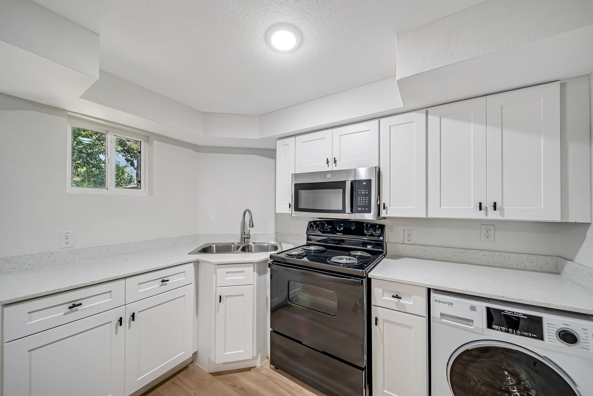 411 Avenue A, #12, La Marque, TX 77568 411 Avenue A, #12, La Marque, TX 77568