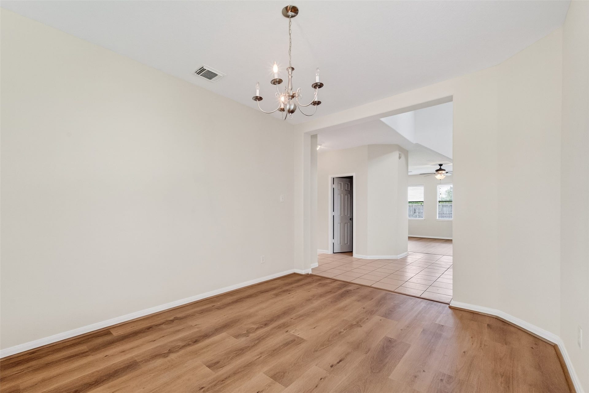 16119 Gavin Lane, Houston, TX 77049 Dinning Room