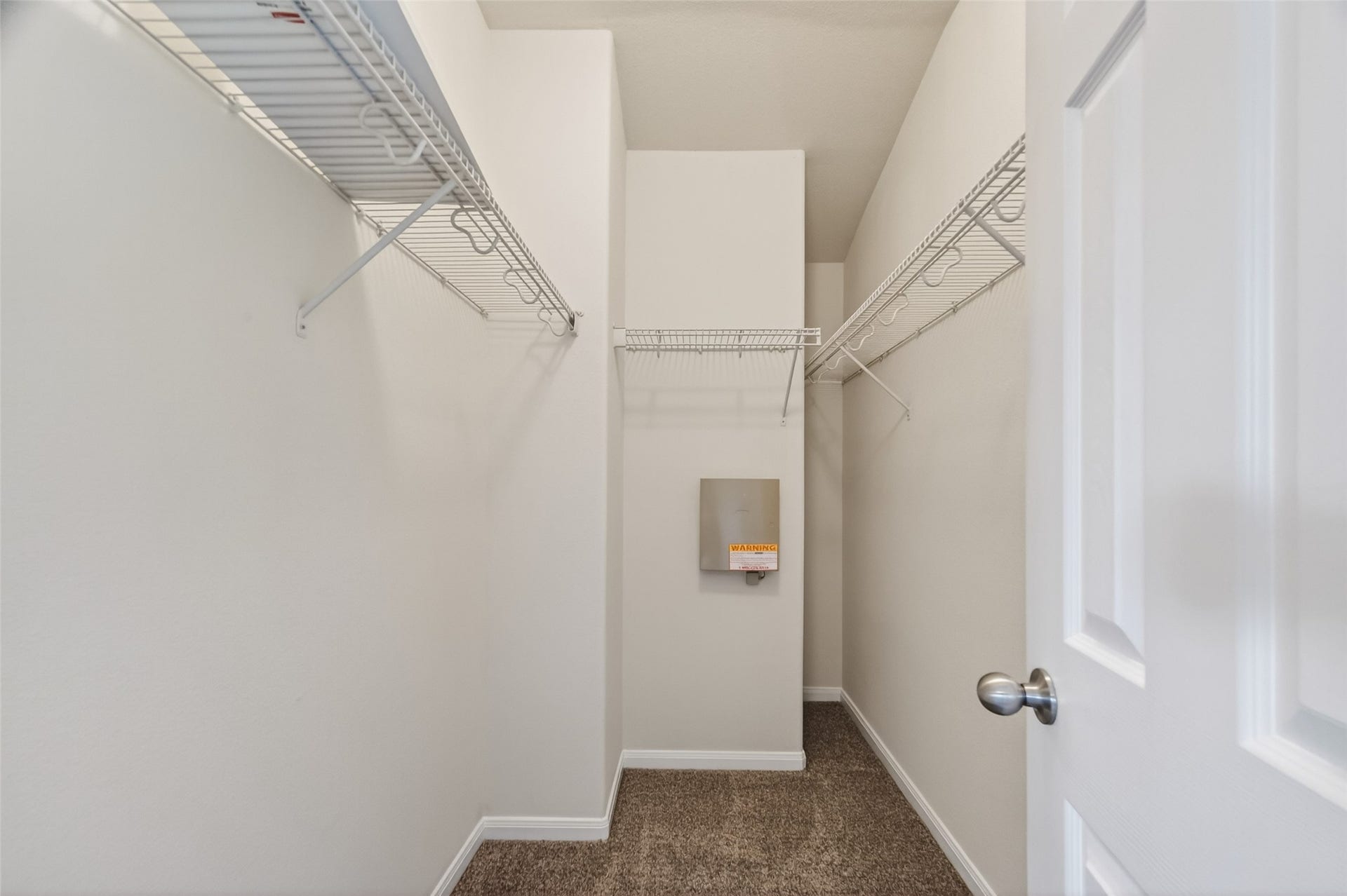 16119 Gavin Lane, Houston, TX 77049 16119 Gavin Lane, Houston, TX 77049