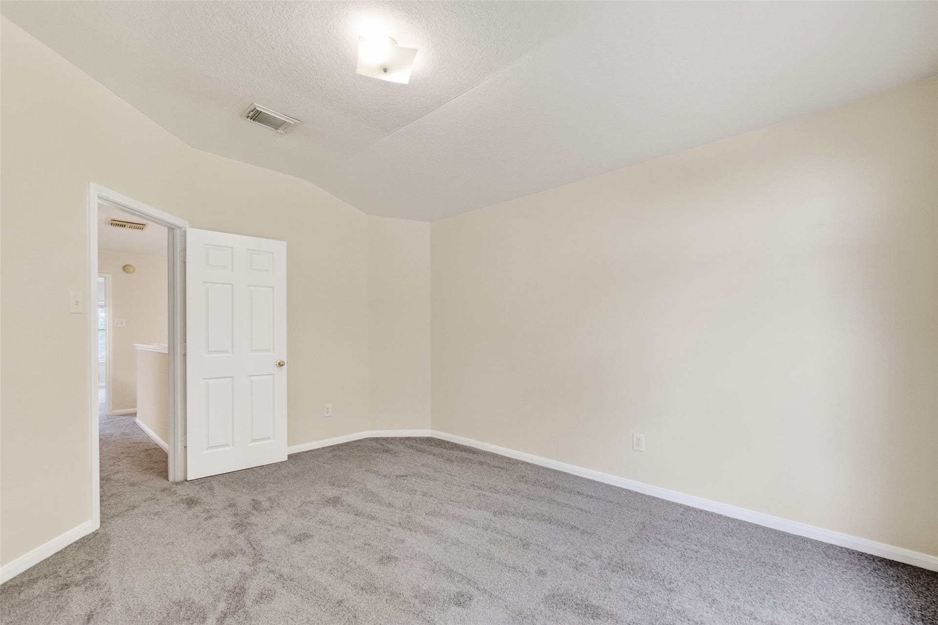 16119 Gavin Lane, Houston, TX 77049 16119 Gavin Lane, Houston, TX 77049