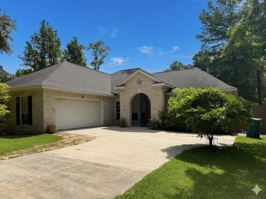 Property photo for 43 Rolling Hills Drive W, Conroe, TX