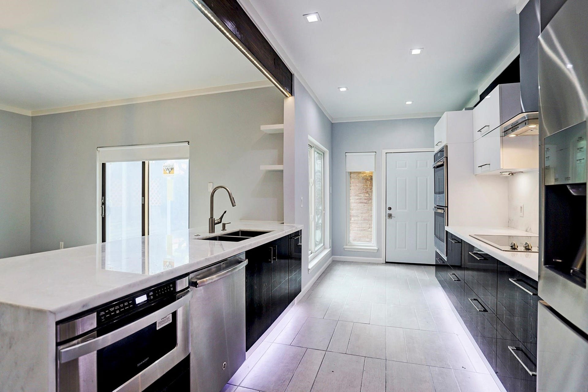 2323 Bering Drive, #9, Houston, TX 77057 2323 Bering Drive, #9, Houston, TX 77057