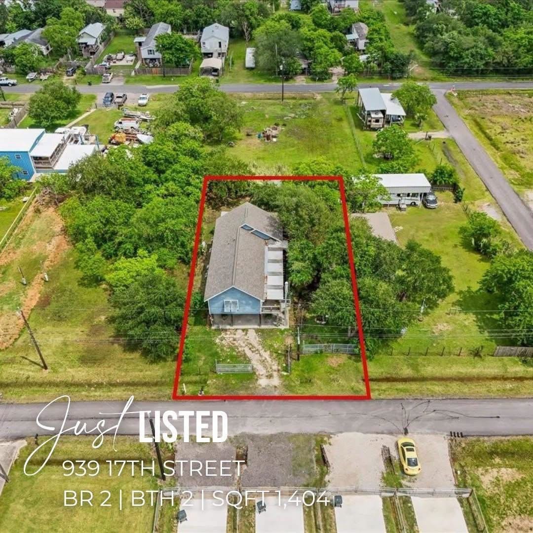 939 17th Street, Dickinson, TX 77539 939 17th Street, Dickinson, TX 77539