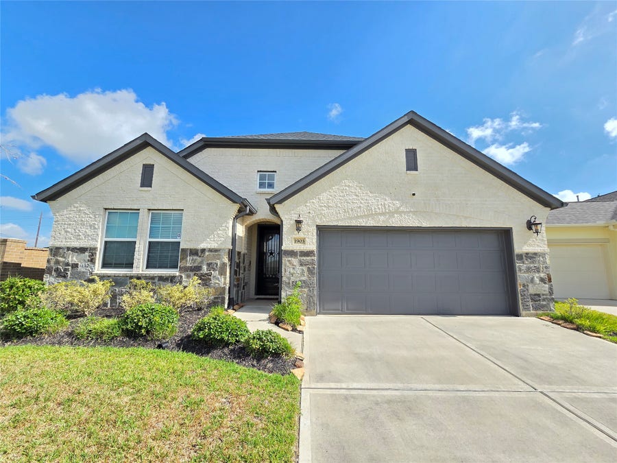 Property photo for 1903 Hickory Grove Lane, Tomball, TX