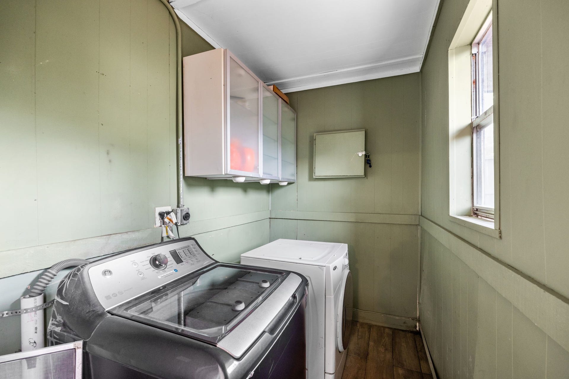 7902 Richmond Avenue, Houston, TX 77063 7902 Richmond Avenue, Houston, TX 77063
