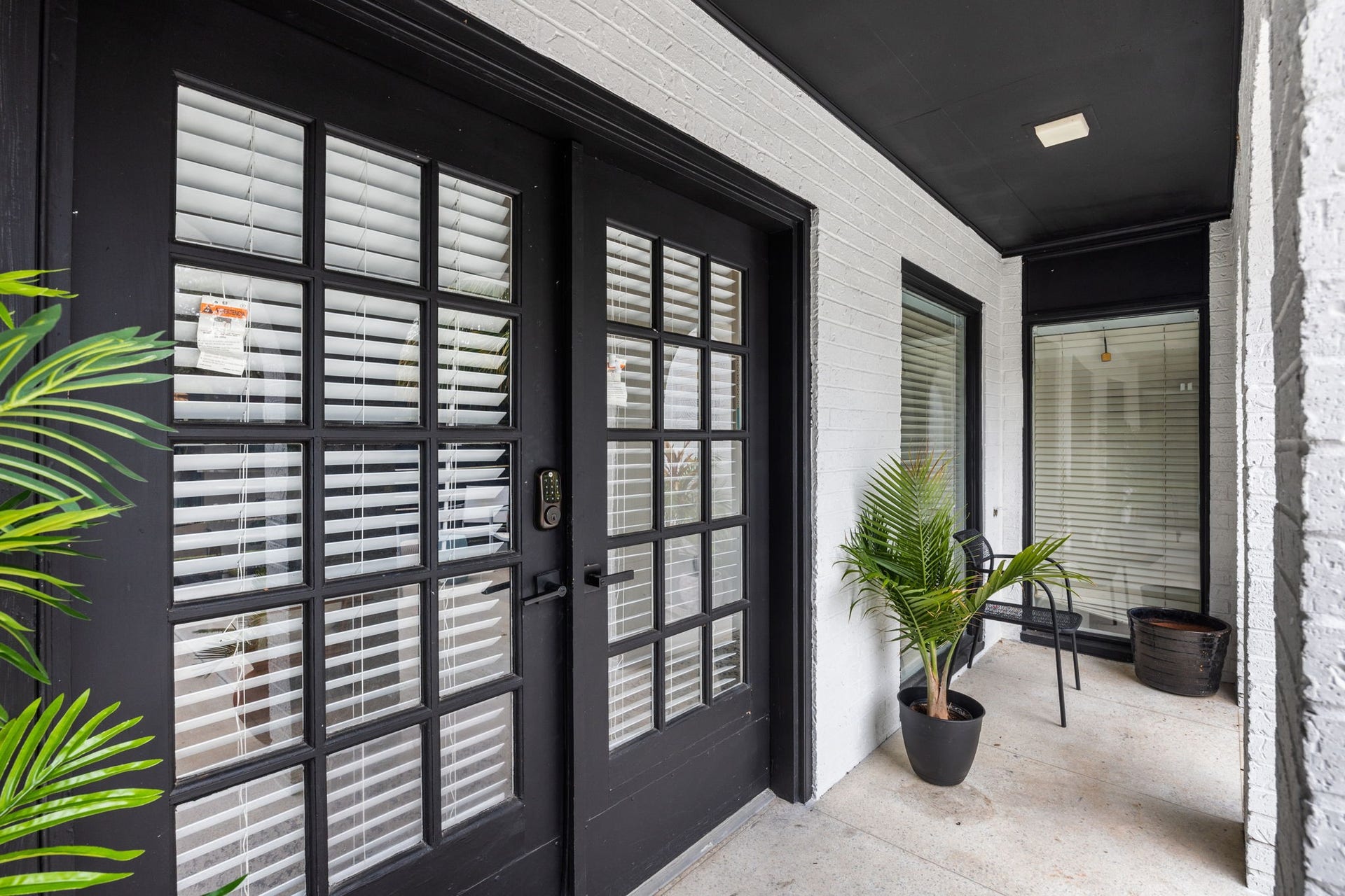 7902 Richmond Avenue, Houston, TX 77063 7902 Richmond Avenue, Houston, TX 77063