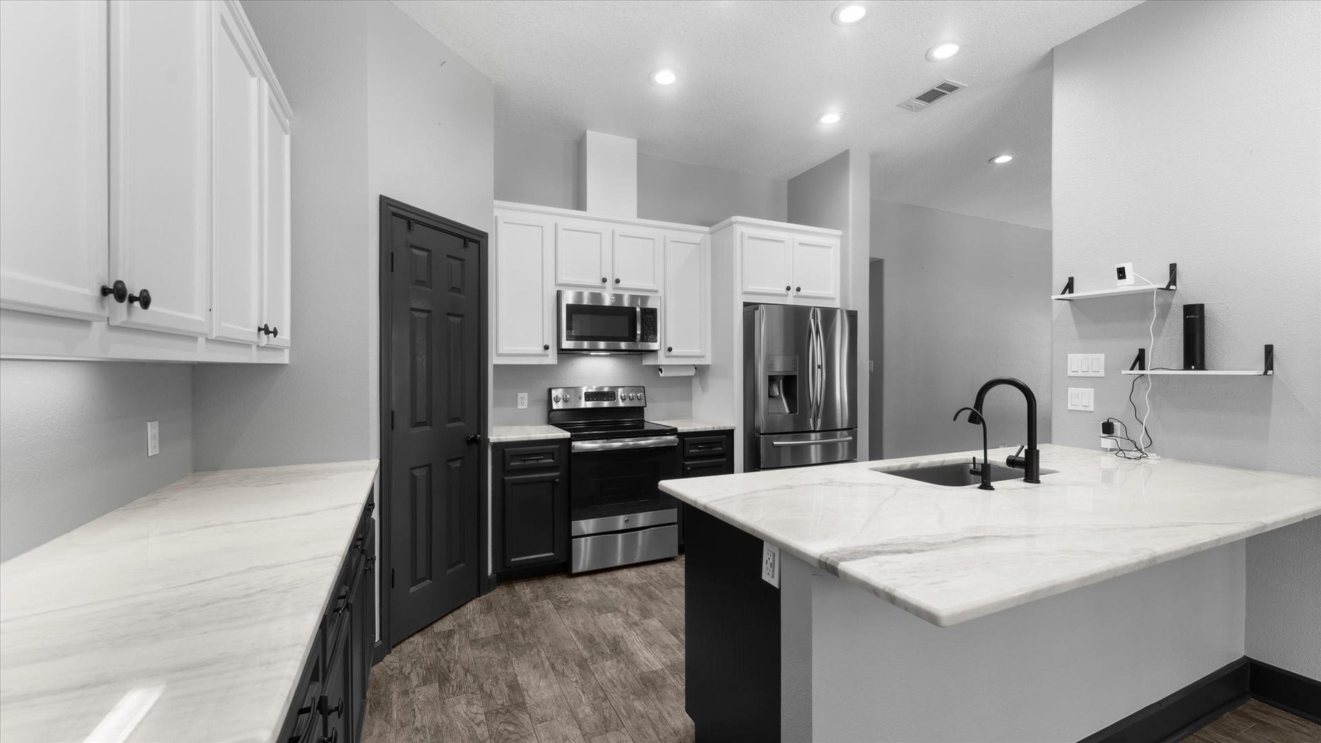 23963 Majestic Forest, New Caney, TX 77357 kitchen from laundry room entrance