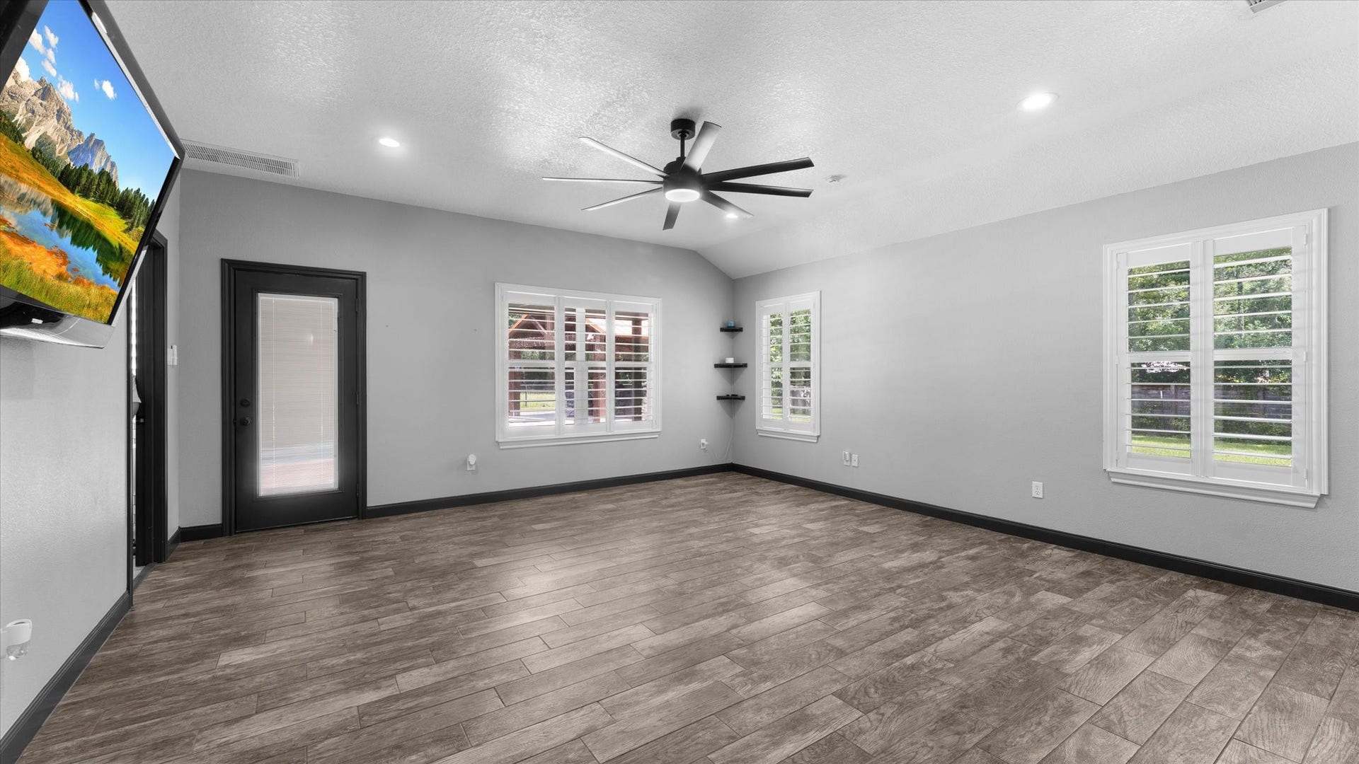 23963 Majestic Forest, New Caney, TX 77357 Master Bedroom entrance from Hall