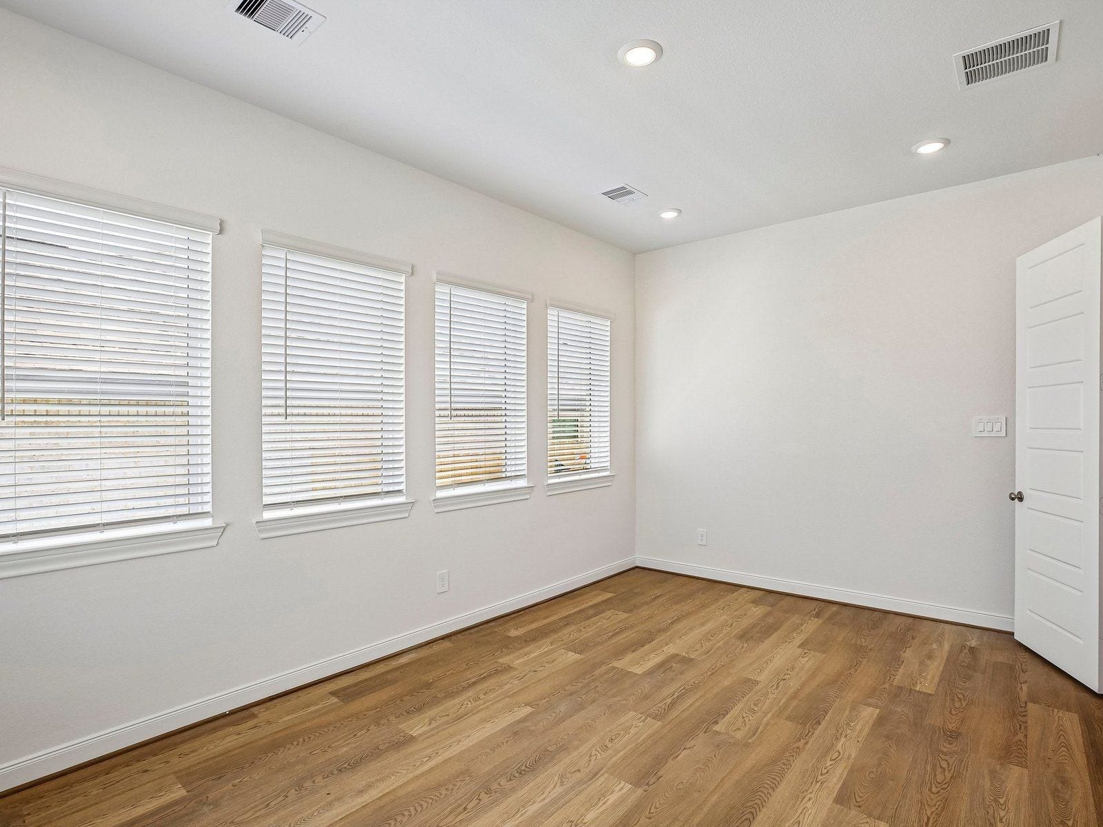 17764 Mill Manor Drive, Montgomery, TX 77316 Photo is for illustrative purposes only and may not reflect the exact listing.