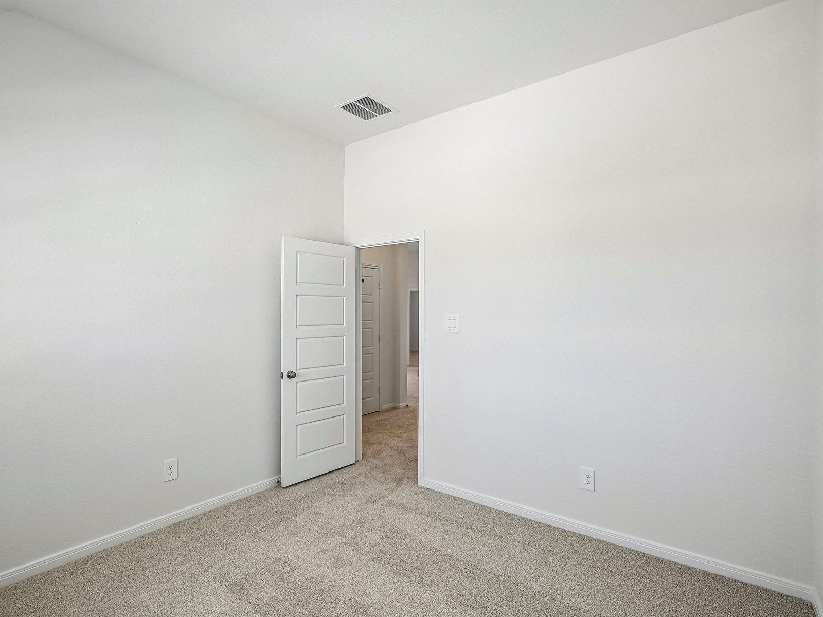 17764 Mill Manor Drive, Montgomery, TX 77316 Photo is for illustrative purposes only and may not reflect the exact listing.