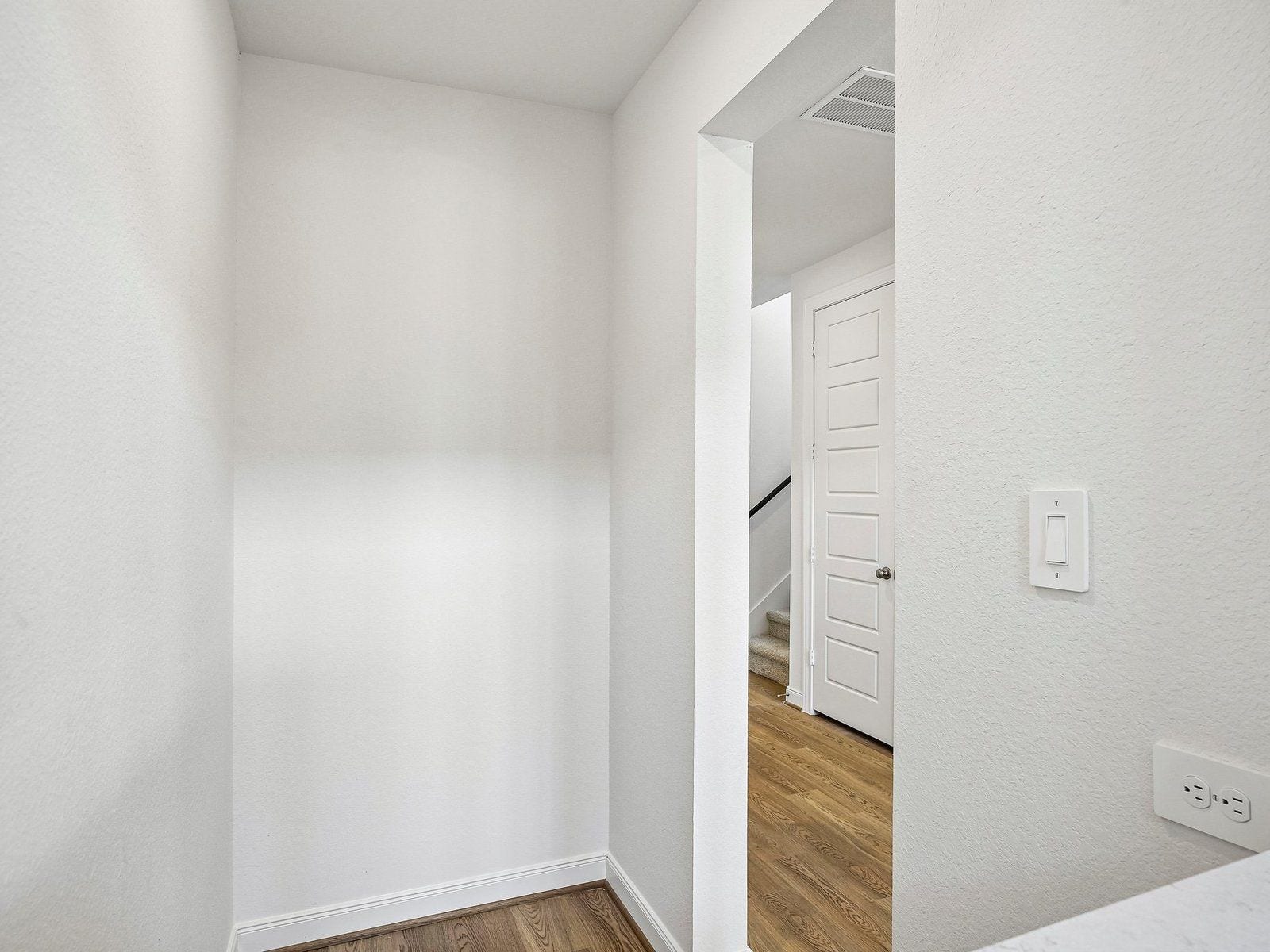 17764 Mill Manor Drive, Montgomery, TX 77316 Photo is for illustrative purposes only and may not reflect the exact listing.