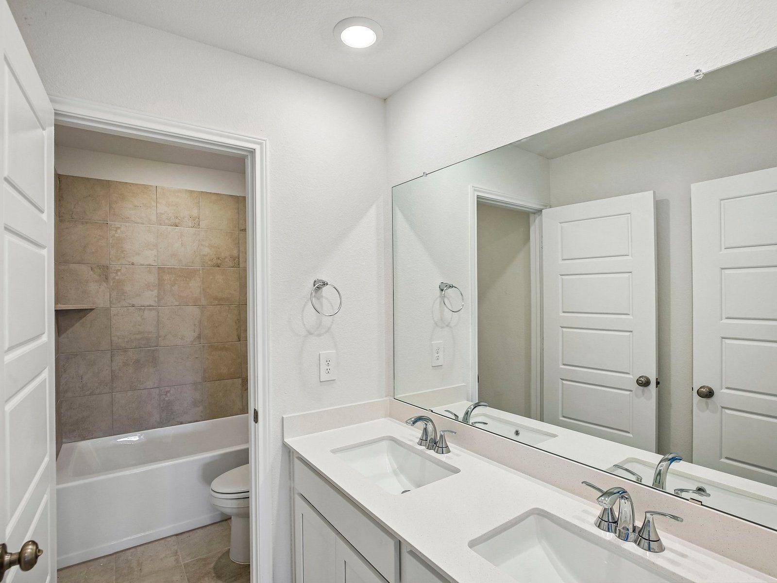 17764 Mill Manor Drive, Montgomery, TX 77316 Photo is for illustrative purposes only and may not reflect the exact listing.