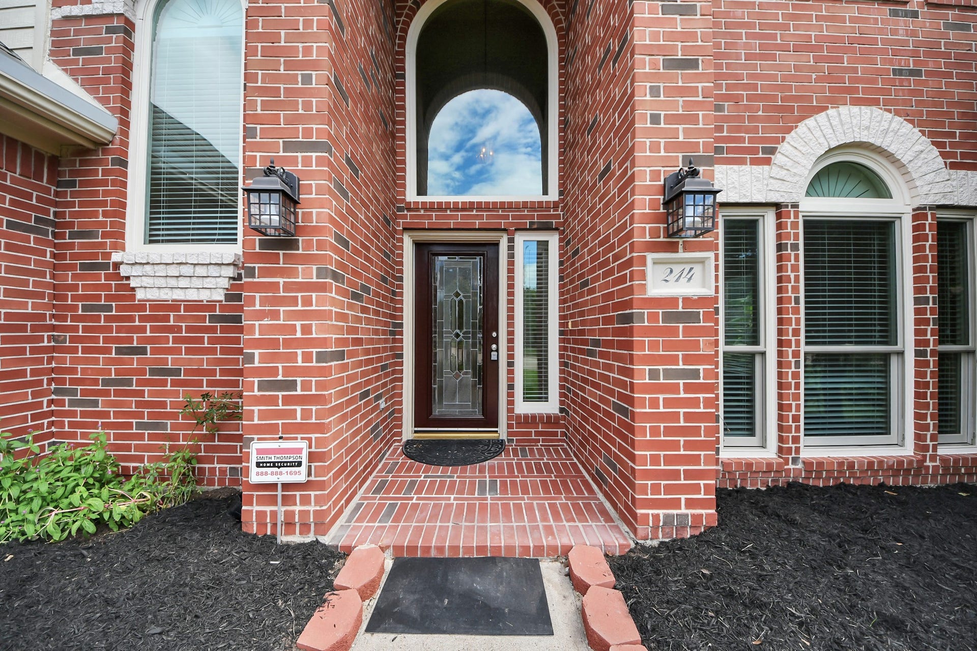 214 Willards Way, Stafford, TX 77477