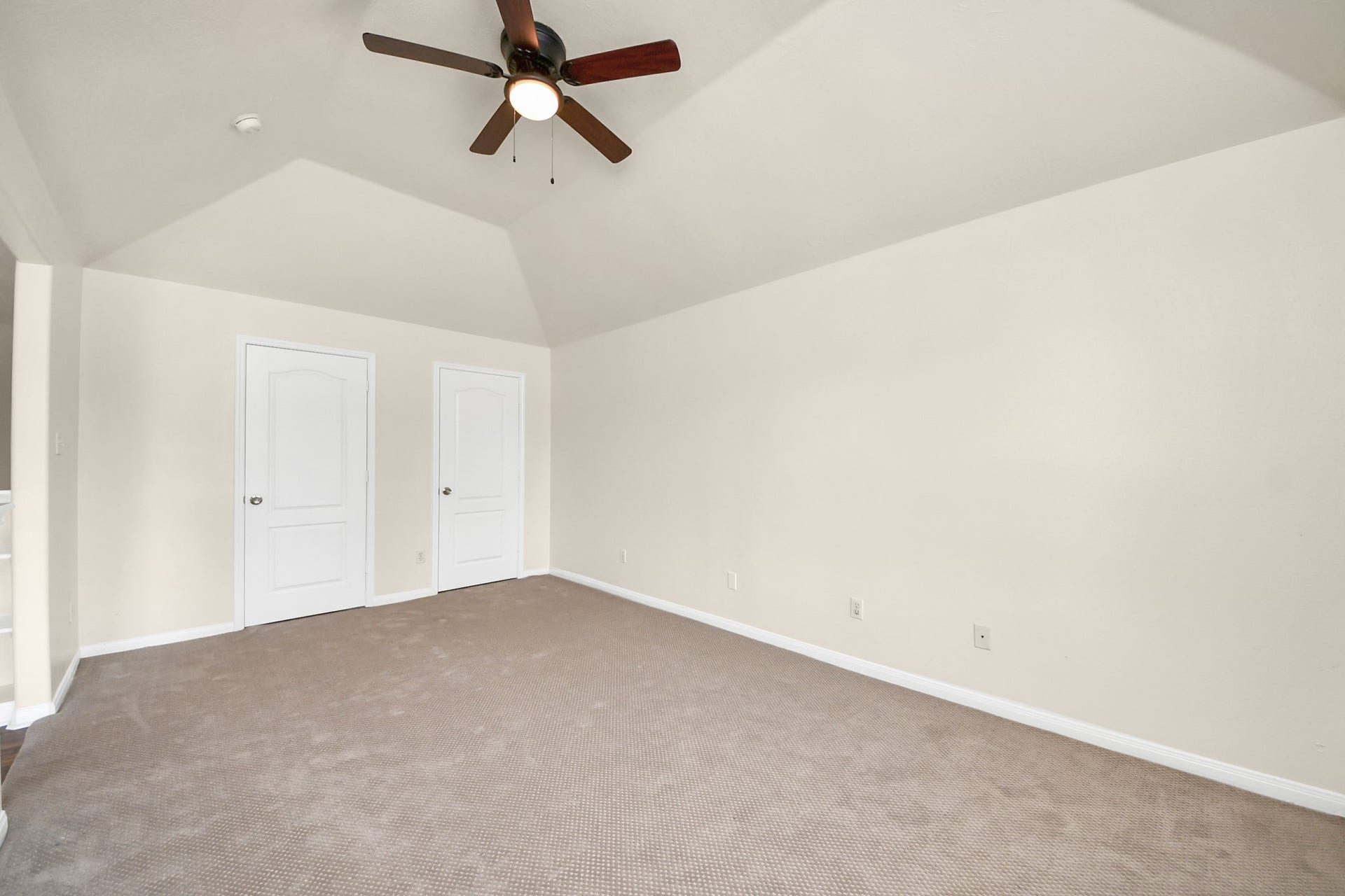 214 Willards Way, Stafford, TX 77477