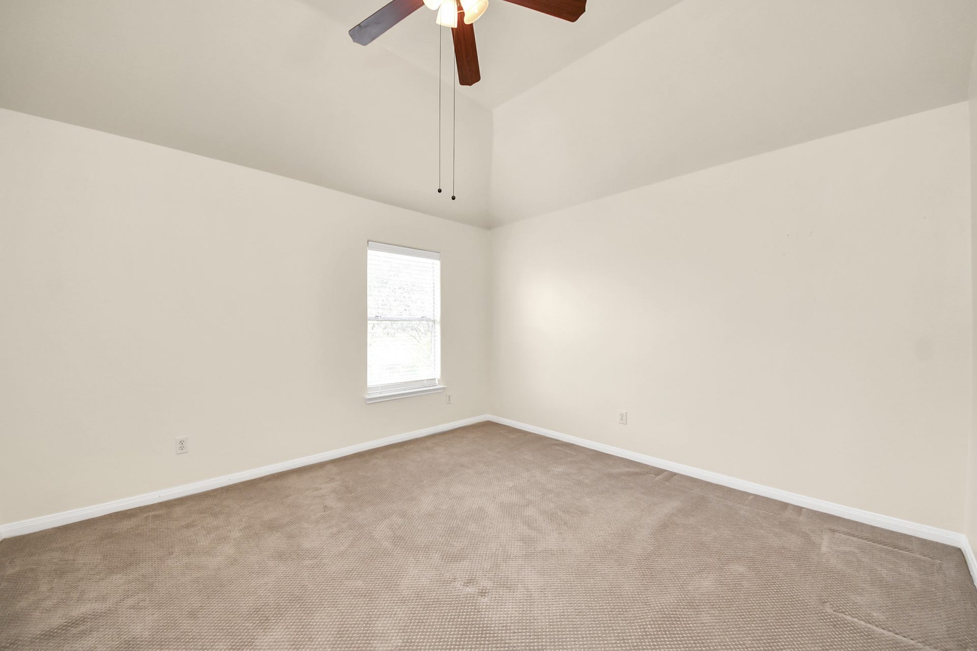 214 Willards Way, Stafford, TX 77477