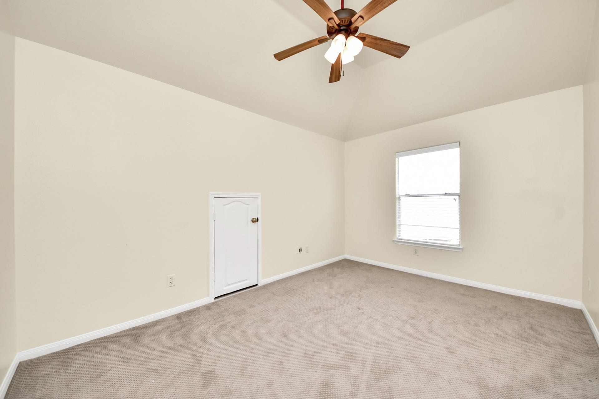 214 Willards Way, Stafford, TX 77477
