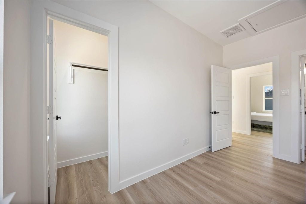 7215 Sandra St, Houston, TX 77028 7215 Sandra St, Houston, TX 77028