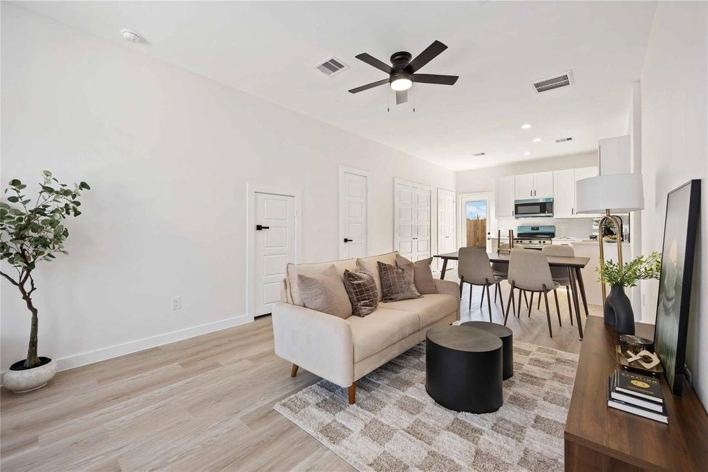 7215 Sandra St, Houston, TX 77028 7215 Sandra St, Houston, TX 77028