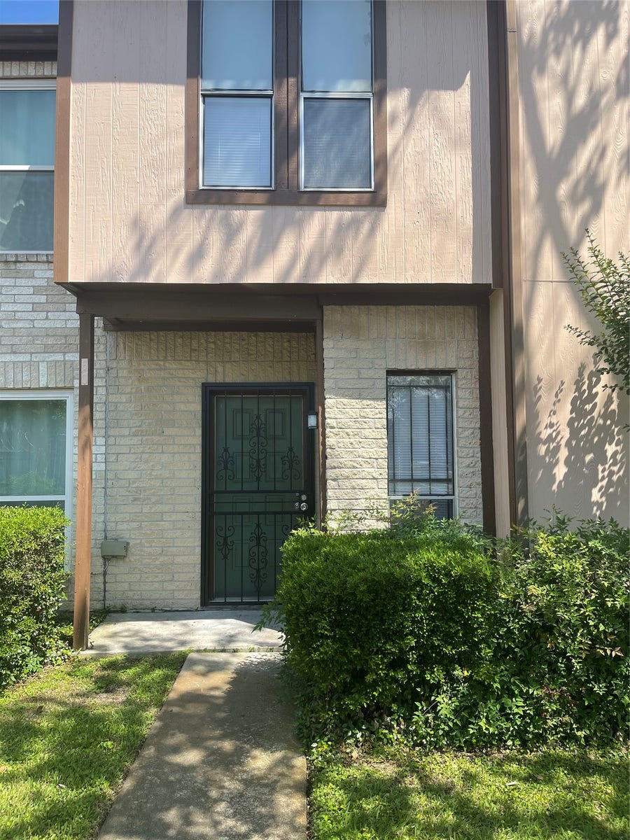 Property photo for 12400 Brookglade Circle, #60, Houston, TX
