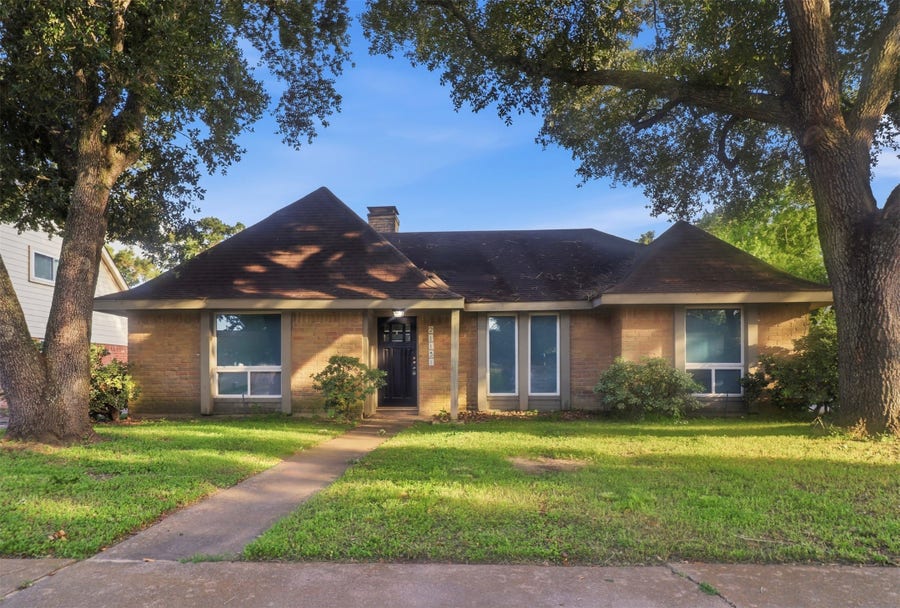Property photo for 21131 Park Brook Drive, Katy, TX