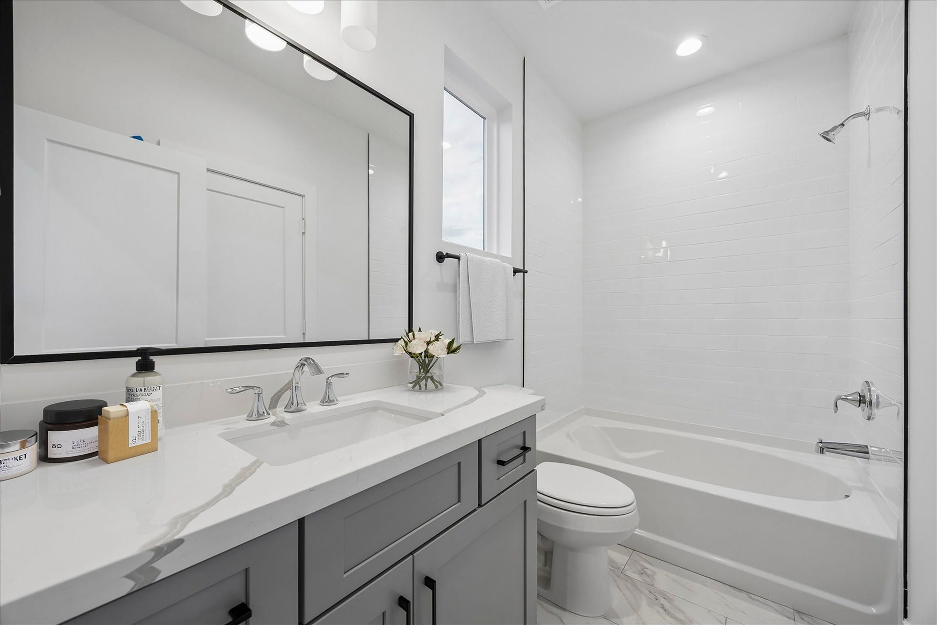 1914 Luna Woods Lane, Houston, TX 77055 1914 Luna Woods Lane, Houston, TX 77055