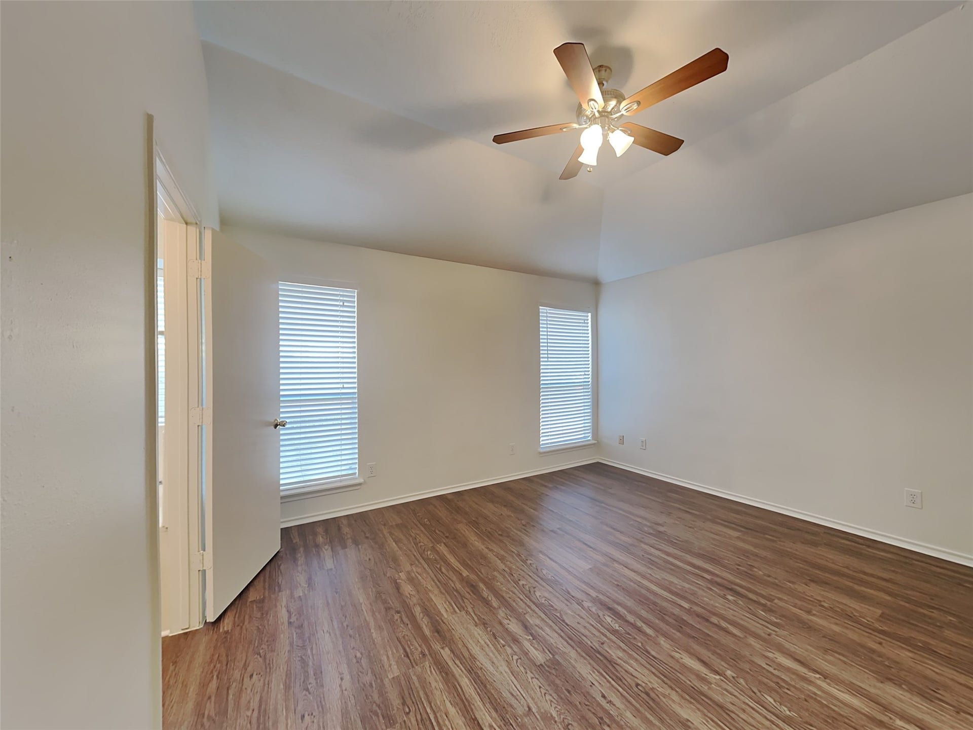1103 Lochmoor Lane, Pearland, TX 77581 1103 Lochmoor Lane, Pearland, TX 77581