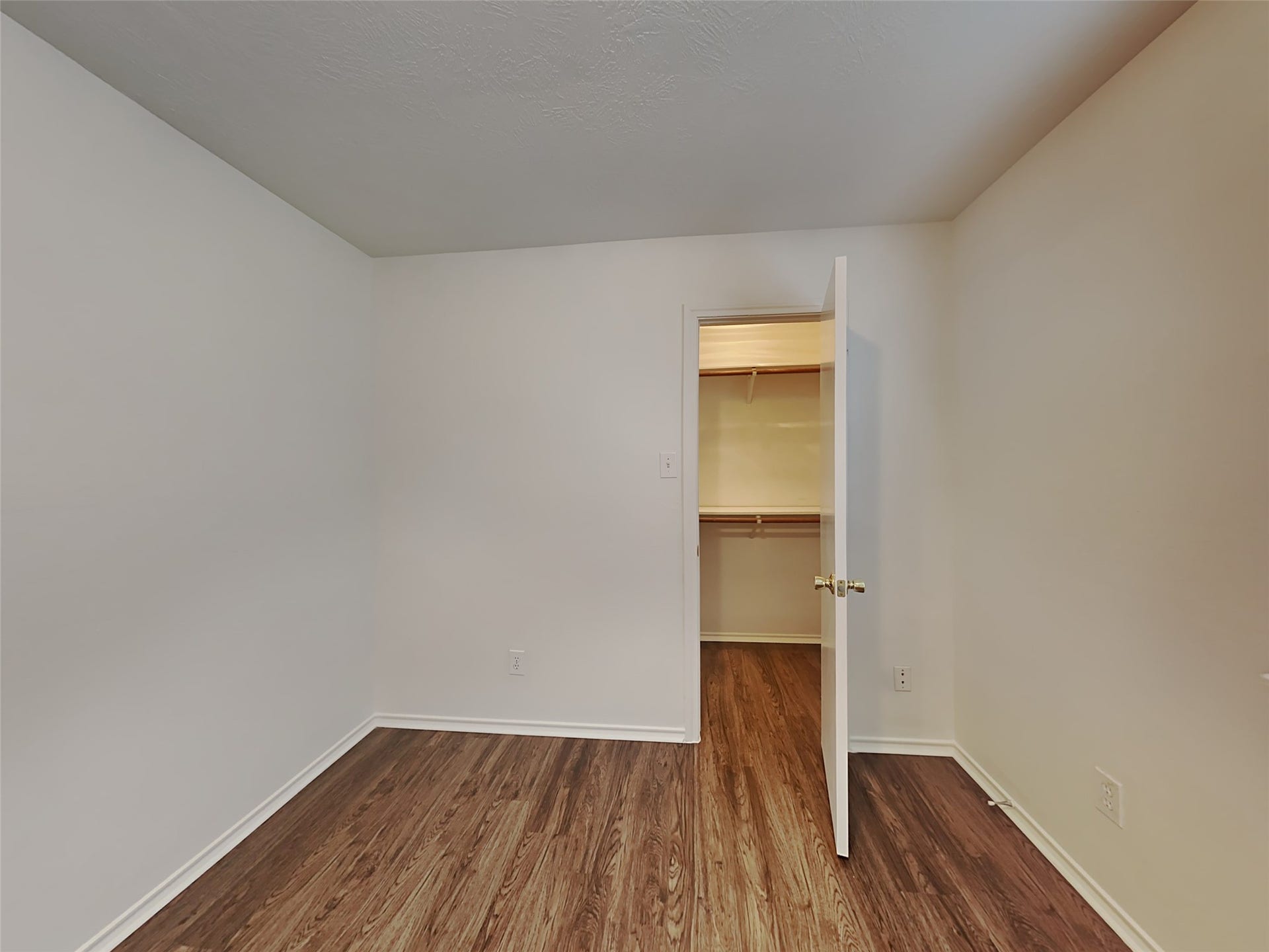 1103 Lochmoor Lane, Pearland, TX 77581 1103 Lochmoor Lane, Pearland, TX 77581