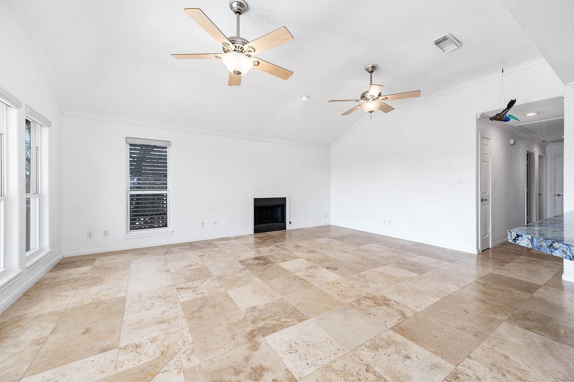 837 Marlin Street, Bayou Vista, TX 77563