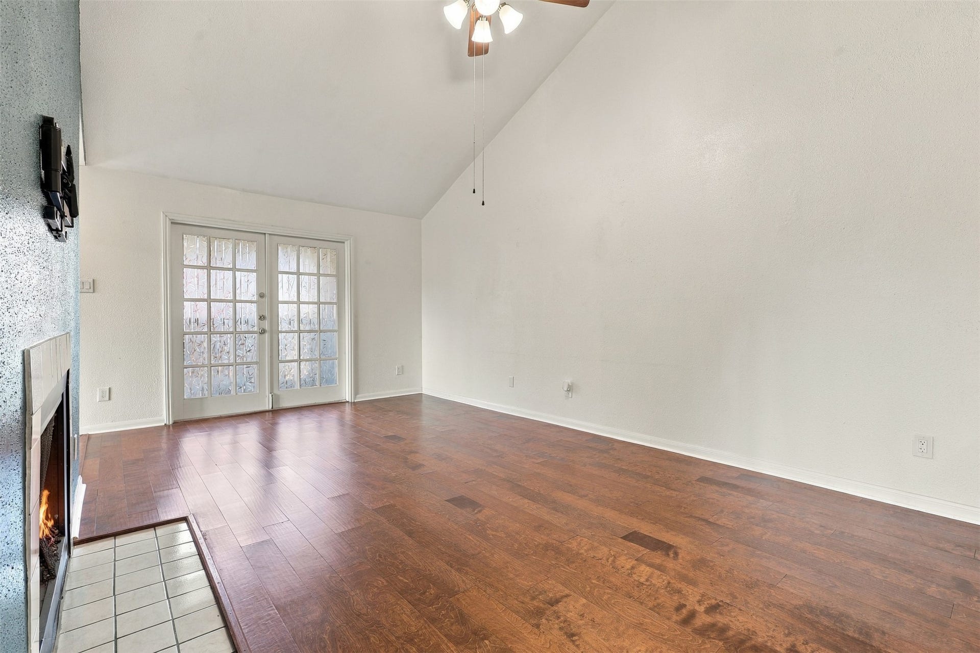 8055 Cambridge Street, #84, Houston, TX 77054 8055 Cambridge Street, #84, Houston, TX 77054