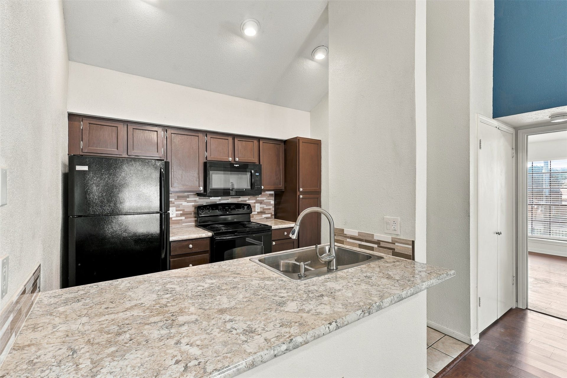 8055 Cambridge Street, #84, Houston, TX 77054 8055 Cambridge Street, #84, Houston, TX 77054