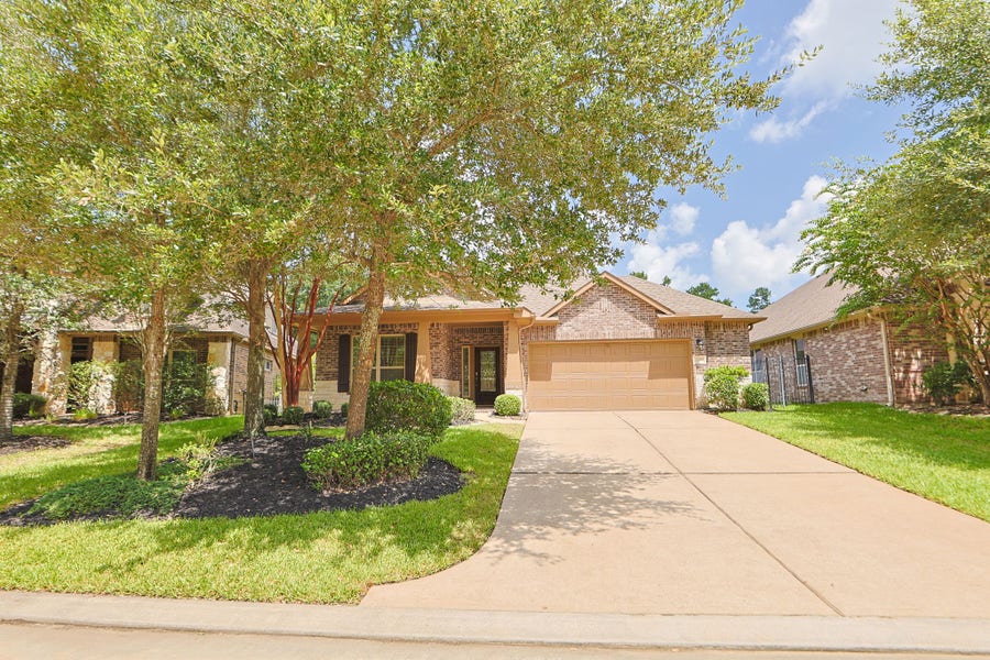 Property photo for 147 W Wading Pond Circle, Tomball, TX