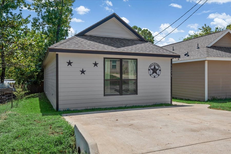 Property photo for 11636 Vistawood Street, Willis, TX