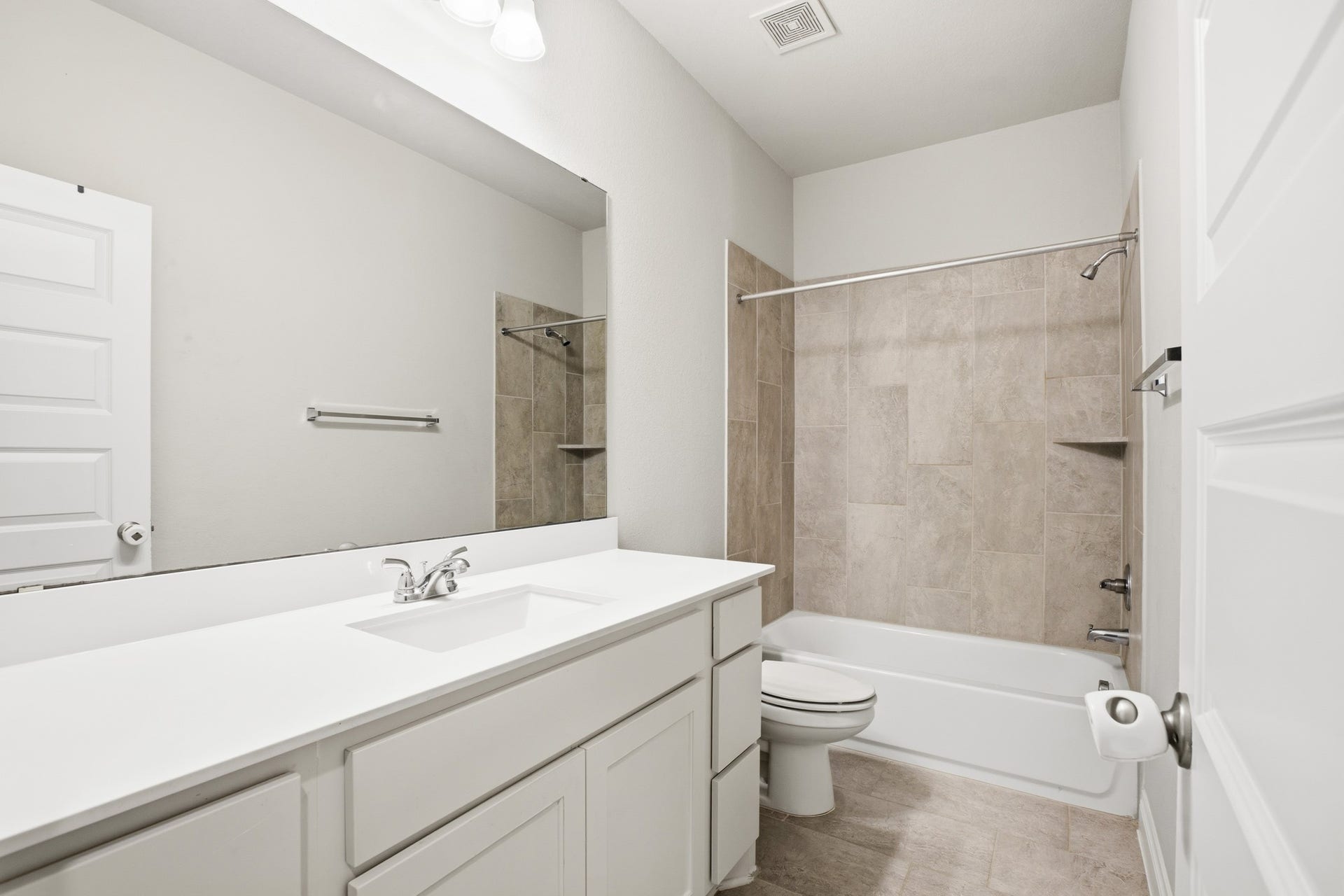 19451 Gray Mare Drive, Tomball, TX 77377 19451 Gray Mare Drive, Tomball, TX 77377