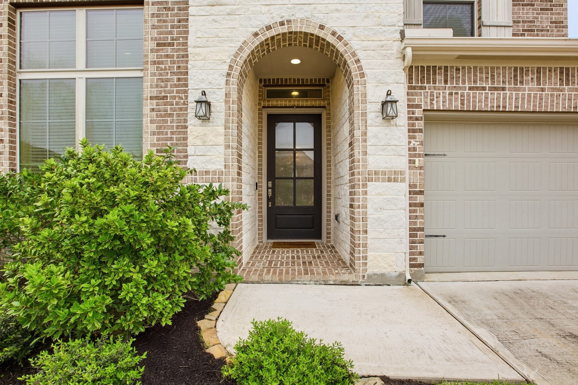 19451 Gray Mare Drive, Tomball, TX 77377 Welcome to your new home