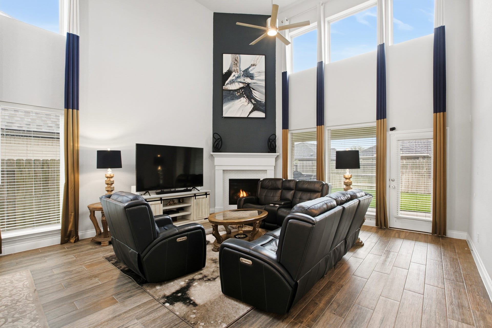 19451 Gray Mare Drive, Tomball, TX 77377 19451 Gray Mare Drive, Tomball, TX 77377