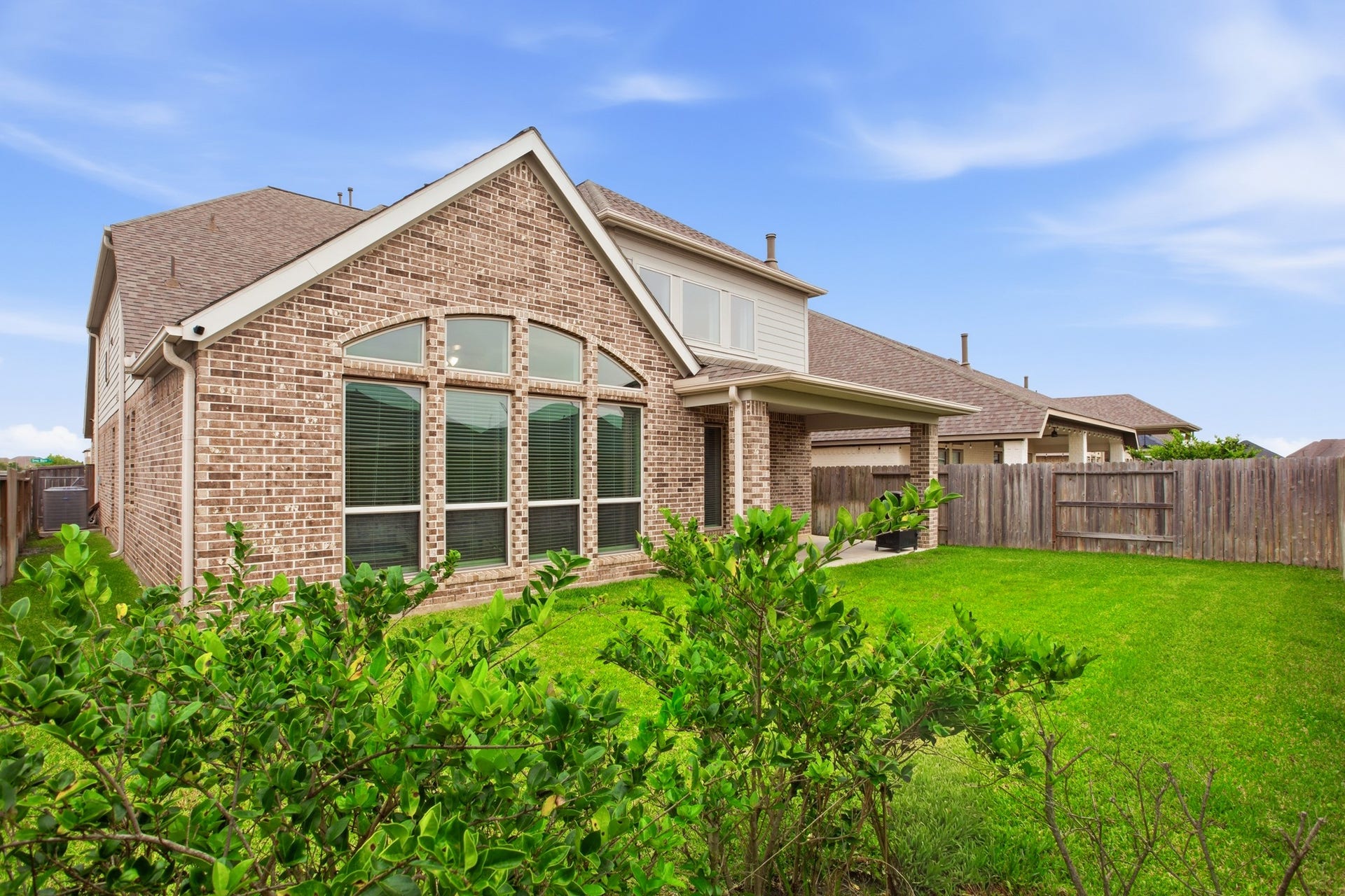 19451 Gray Mare Drive, Tomball, TX 77377 19451 Gray Mare Drive, Tomball, TX 77377