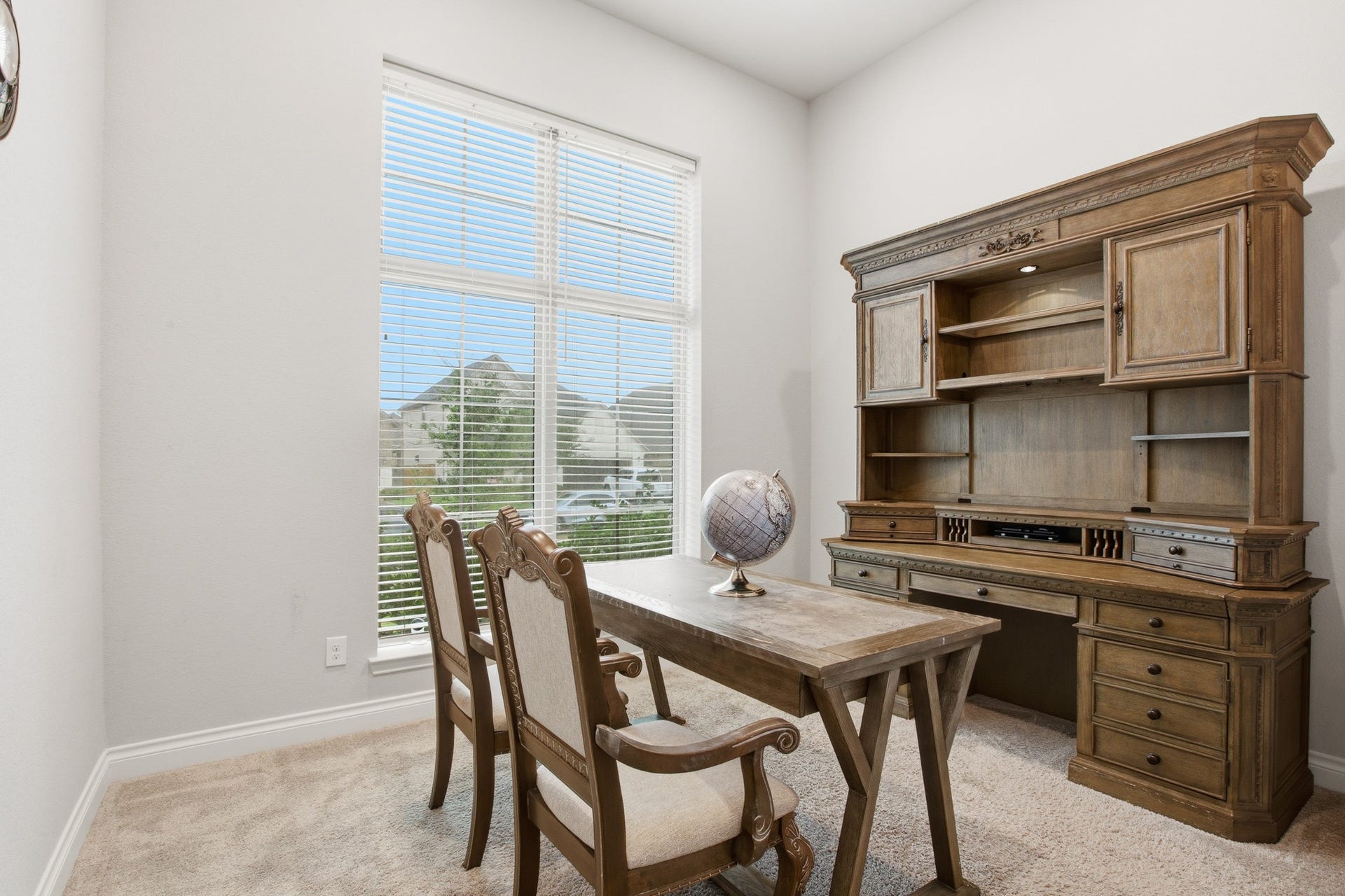 19451 Gray Mare Drive, Tomball, TX 77377 19451 Gray Mare Drive, Tomball, TX 77377