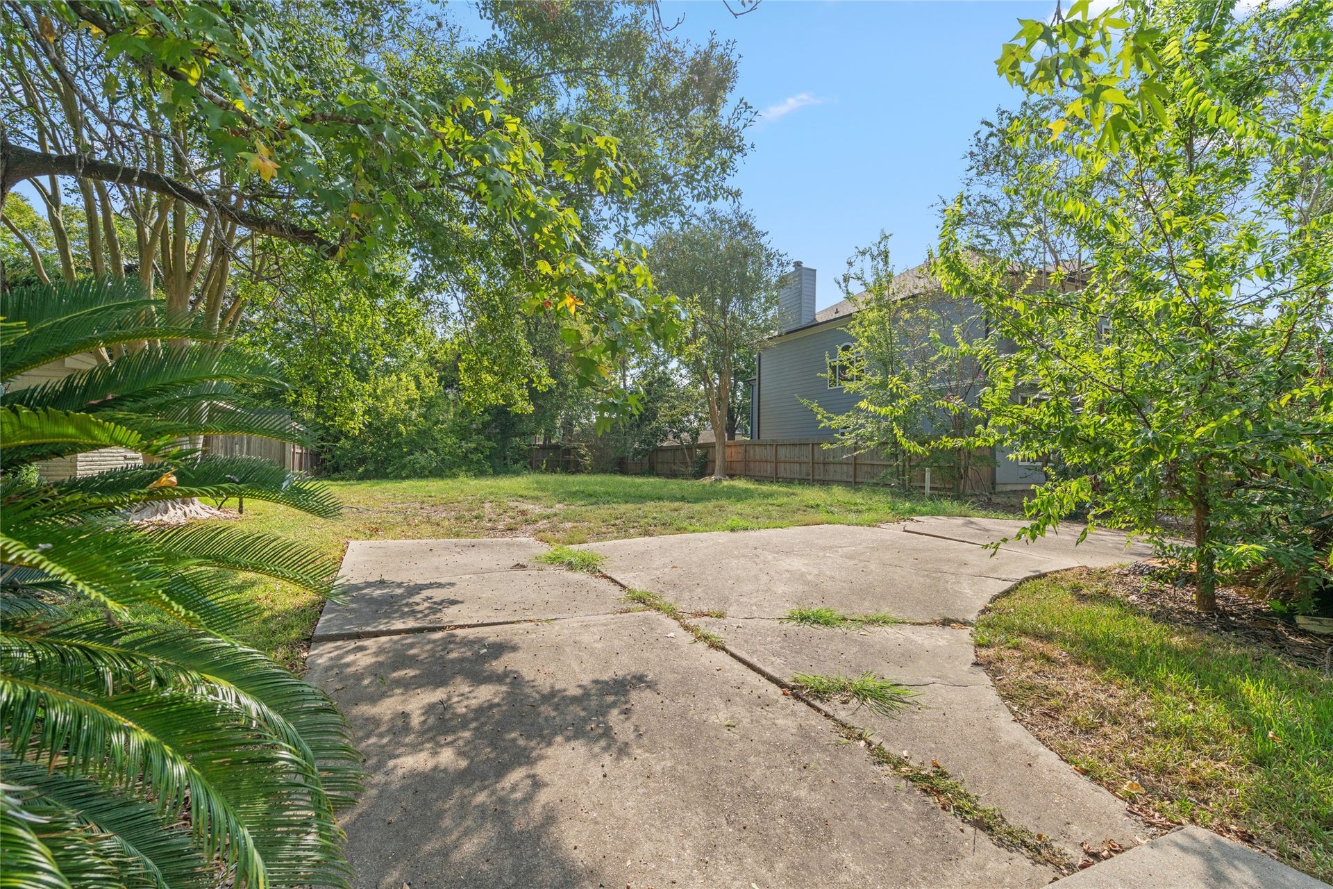 5517 Newcastle Street, Bellaire, TX 77401