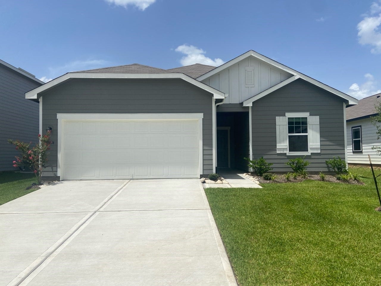31034 Gayle Prairie Oaks Street, Waller, TX 77484 31034 Gayle Prairie Oaks Street, Waller, TX 77484